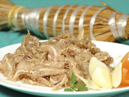Chả ré rơm khu du lịch Hầm Hô Quy nhơn