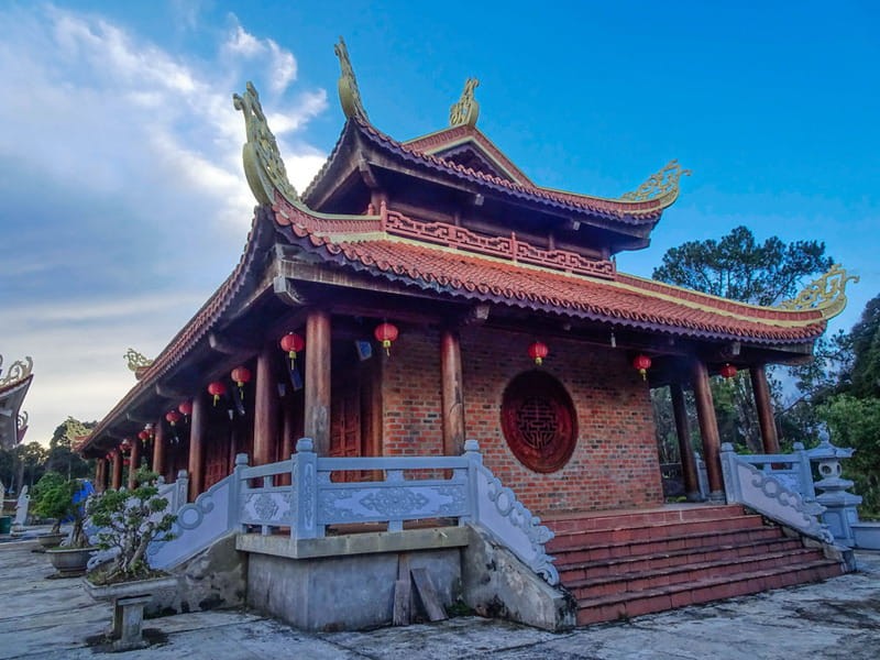 Kinh nghiệm tham quan chùa Khánh Lâm