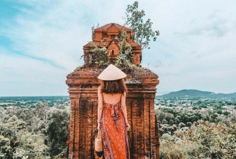 Những trải nghiệm hay ho nên thử tại tháp Bánh Ít