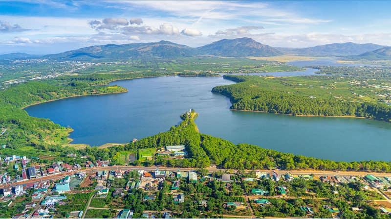 Hồ Toong Đam - Bức tranh sơn thủy hữu tình, biểu tượng tinh thần của người Kon Tum