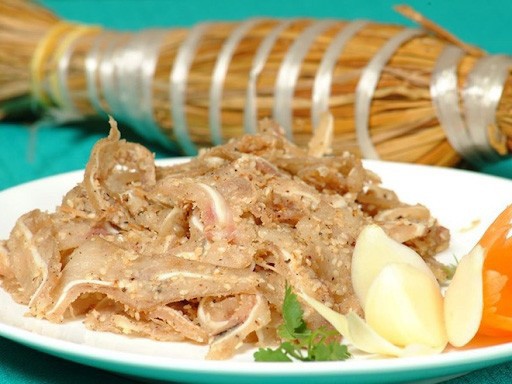 Chả tré rơm Ghềnh Ráng Tiên Sa