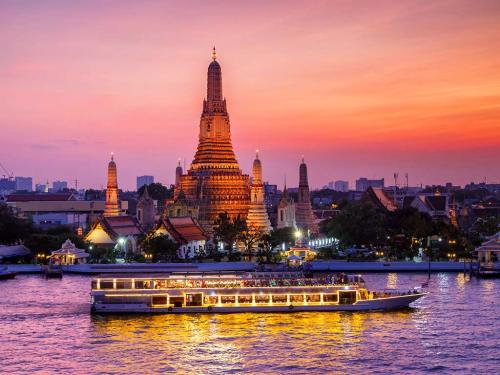 buffet du thuyen bangkok HAIDANGTRAVEL