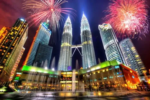 Petronas lung linh trong ánh đèn	thap-doi-petronas-kuala-lumpur-haidangtravel