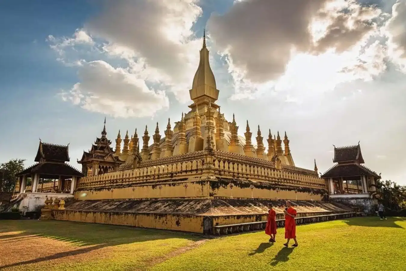 Tour Tết Lào trọn gói