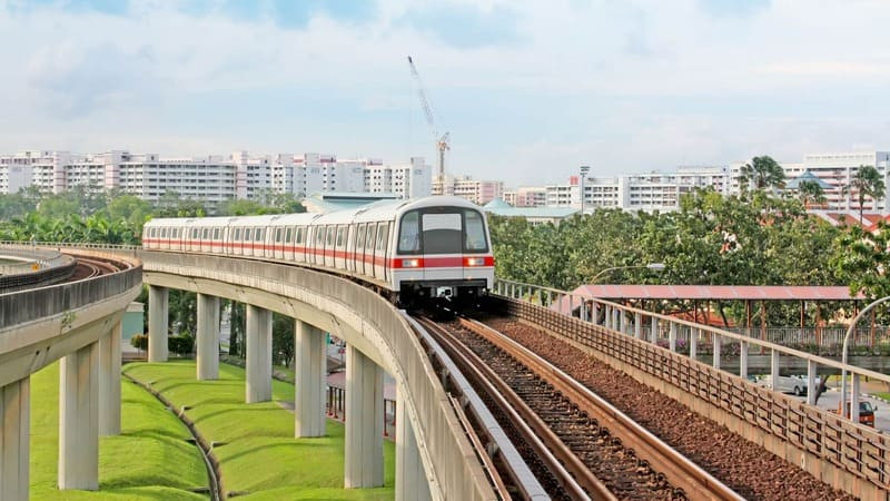 đi MRT ở Singapore