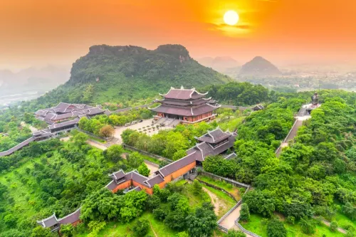 Toàn cảnh Chùa Bái Đính từ trên cao.