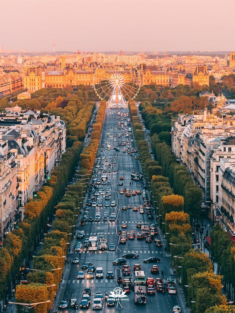 Check-in đại lộ Champs-Élysées Pháp sang trọng