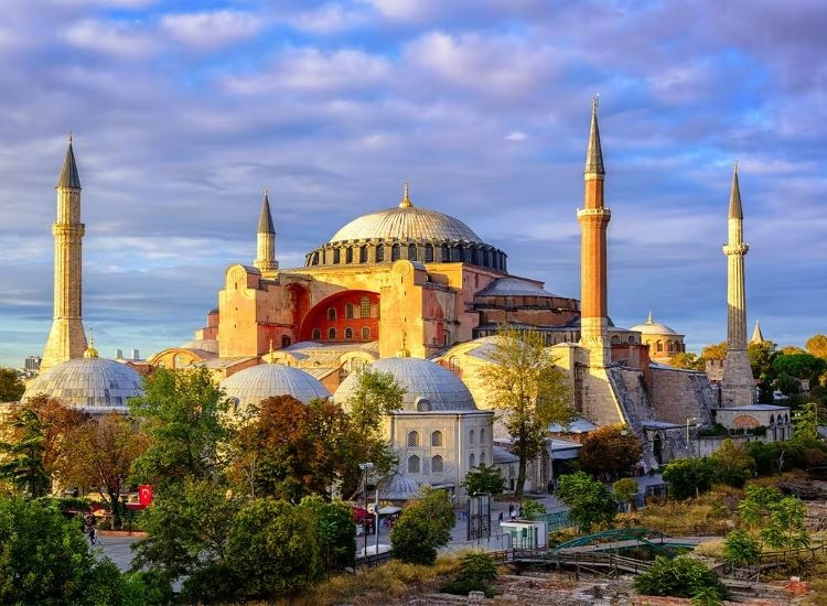Lịch sử Hagia Sophia Thổ Nhĩ Kỳ qua hơn 15 thế kỷ Hagia Sophia Thổ Nhĩ Kỳ 2