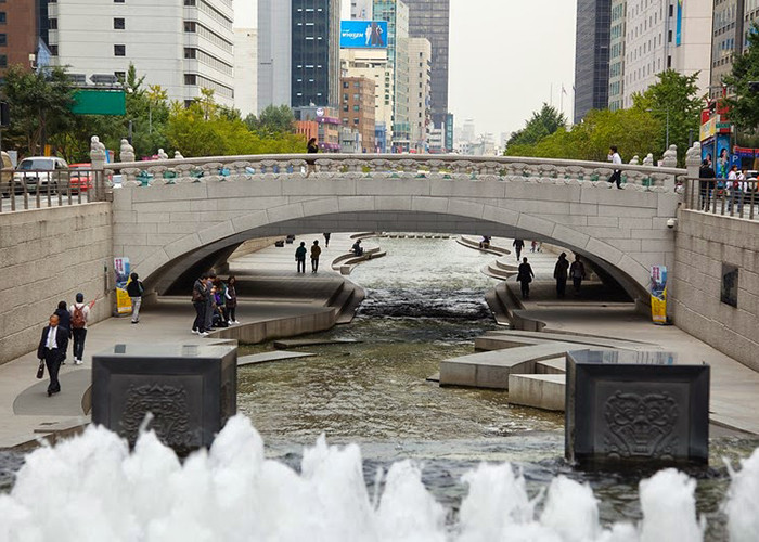 Suối Cheonggyecheon Suối Cheonggyecheon