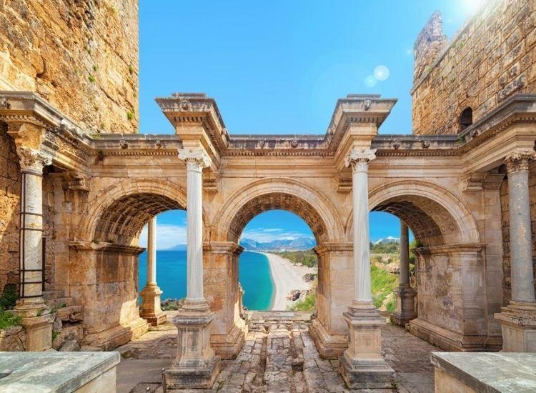 Thành phố cảng Kusadasi Thổ Nhĩ Kỳ thơ mộng