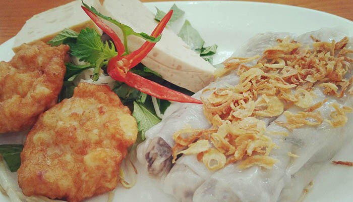 Chả mực bánh cuốn