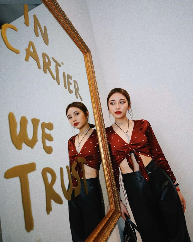 Con gái Bà hoàng Hermes Jamie Chua: Ngập trong hàng hiệu từ nhỏ, đầy tài năng khi tự lực mở thương hiệu phụ kiện riêng - Ảnh 5. Con gái Bà hoàng Hermes Jamie Chua: Ngập trong hàng hiệu từ nhỏ, đầy tài năng khi tự lực mở thương hiệu phụ kiện riêng - Ảnh 5.