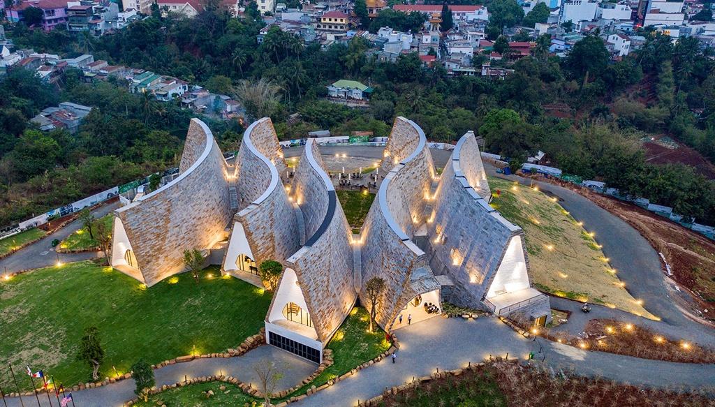 Giá tour Buôn Mê Thuột hiện nay: Cập nhật chi tiết & kinh nghiệm chọn tour đáng tiền