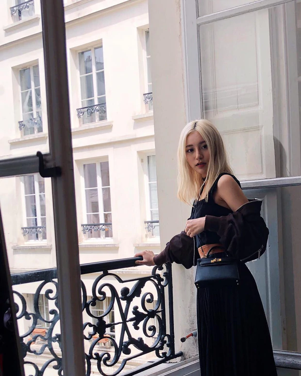 Con gái Bà hoàng Hermes Jamie Chua: Ngập trong hàng hiệu từ nhỏ, đầy tài năng khi tự lực mở thương hiệu phụ kiện riêng - Ảnh 11. Con gái Bà hoàng Hermes Jamie Chua: Ngập trong hàng hiệu từ nhỏ, đầy tài năng khi tự lực mở thương hiệu phụ kiện riêng - Ảnh 11.