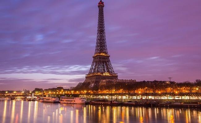 Review khu phố Latin Paris Pháp đầy sức sống