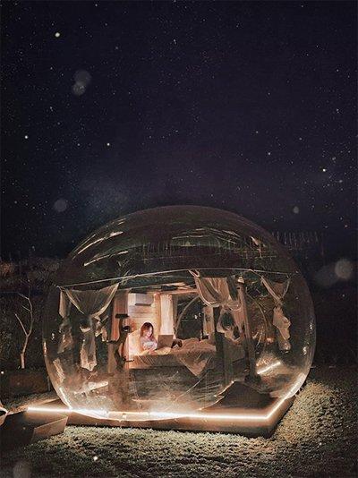 Cô gái Sài Gòn ‘lơ lửng’ trong khách sạn bong bóng ở Bali