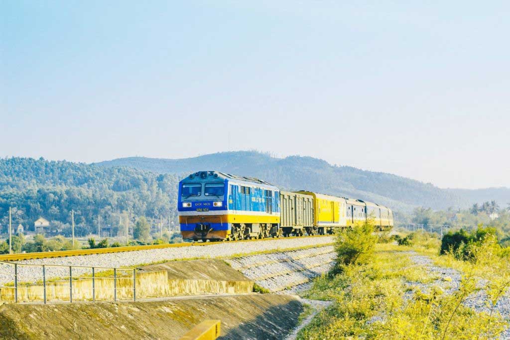 Kinh nghiệm du lịch Nha Trang gợi ý đi tàu hỏa